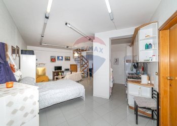 Camera / camera da letto - Appartamento via caramme
 
22, Valverde - foto 30