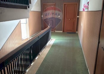 Hall / corridoio - Quadrilocale Via Domenico Savio
 
17, Gravina di Catania - foto 28