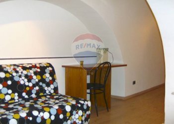 Camera / camera da letto - Monolocale Via Dante Alighieri
174, Bari - foto 3