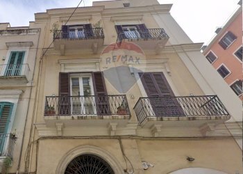 Edificio all\'aperto - Monolocale Via Dante Alighieri
174, Bari - foto 1