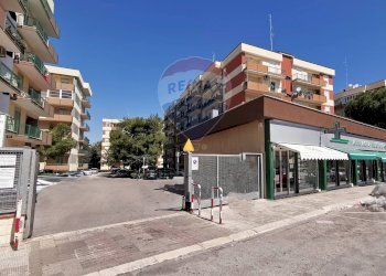 Edificio all\'aperto - Quadrilocale Via Caldarola
 
26, Bari - foto 4