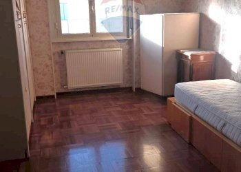 Camera / camera da letto - Quadrilocale Via Caldarola
 
26, Bari - foto 16