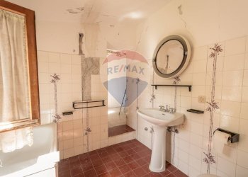 Bagno - Casa semi indipendente XX Settembre
 
49, Montecarotto - foto 4