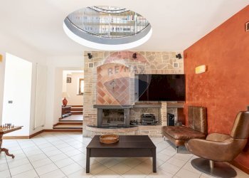 Soggiorno - Villa strada provinciale 2
 
5, Apiro - foto 11