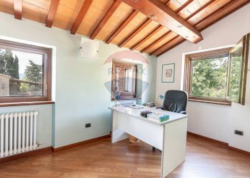 CAMERA DA LETTO / STUDIO - Villa strada provinciale 2
 
5, Apiro - foto 26