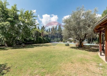 Giardino - Villa strada provinciale 2
 
5, Apiro - foto 37