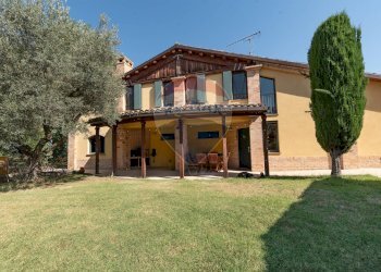 APPARTAMENTO, STUDIO MEDICO - Villa strada provinciale 2
 
5, Apiro - foto 40