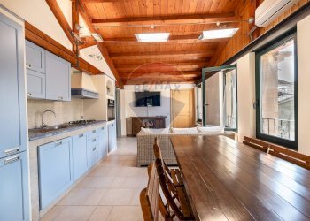CUCINA / SOGGIORNO - Villa strada provinciale 2
 
5, Apiro - foto 46