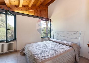 CAMERA DA LETTO - Villa strada provinciale 2
 
5, Apiro - foto 49
