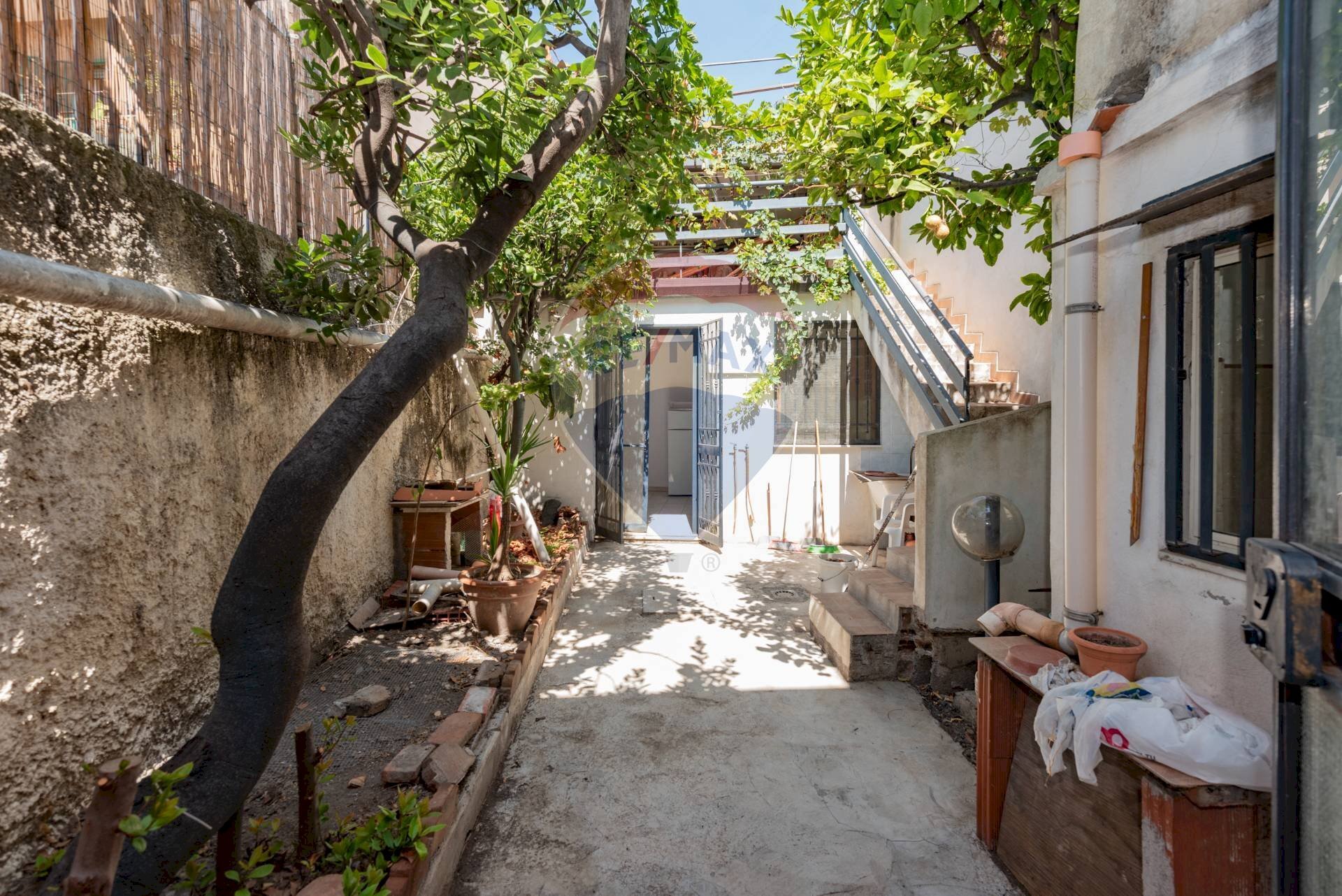 Terrazza - Casa indipendente via Sebastiano Catania
 
28, Catania - foto 2