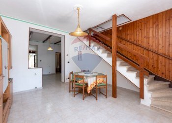 Sala da pranzo - Casa indipendente via Sebastiano Catania
 
28, Catania - foto 11