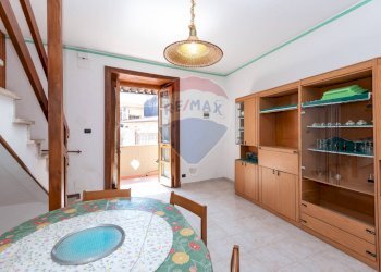 Sala da pranzo - Casa indipendente via Sebastiano Catania
 
28, Catania - foto 7