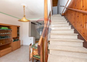 Scale - Casa indipendente via Sebastiano Catania
 
28, Catania - foto 22