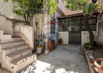 Scale - Casa indipendente via Sebastiano Catania
 
28, Catania - foto 36