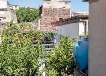 Edificio all\'aperto - Casa indipendente via Sebastiano Catania
 
28, Catania - foto 44