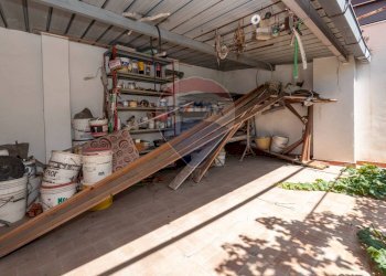 Dispensa di stoccaggio - Casa indipendente via Sebastiano Catania
 
28, Catania - foto 49