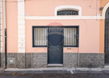 Edificio all\'aperto - Casa indipendente via Ogliastro
 
5, Catania - foto 2