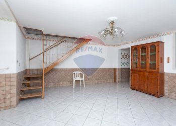 Scale - Casa indipendente via Ogliastro
 
5, Catania - foto 7