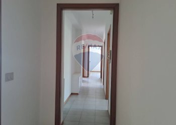 Hall / corridoio - Apartment Viale Luigi Ramondetta, sp 12
 
5, Buccheri - photo 33