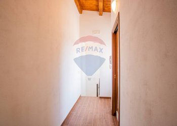 Hall / corridoio - Independent house via venezia
 
16, Ferla - photo 35