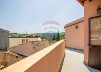 Balcone - Independent house via venezia
 
16, Ferla - photo 40
