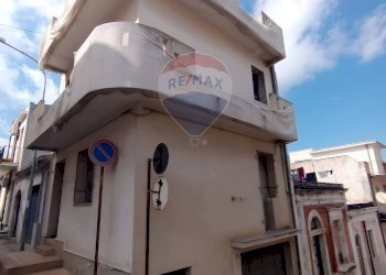 Edificio all\'aperto - Independent house via Magenta
 
218, Canicattini Bagni - photo 1