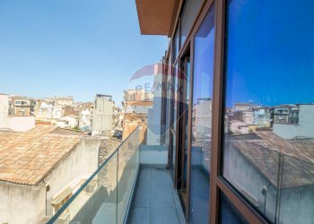 Balcone - Trilocale Via Del Vecchio Bastione
 
15, Catania - foto 15