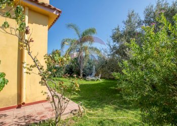 Giardino - Villa Via Isola delle Molucche
 
52, Siracusa - foto 11