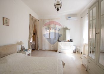 Camera / camera da letto - Villa Via Isola delle Molucche
 
52, Siracusa - foto 23