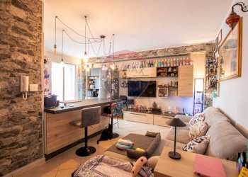 Soggiorno - Quadrilocale VIA NICOLO' CARBONARO
 
58, Floridia - foto 9