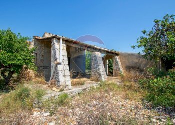 Casa all\'aperto - Terreno agricolo Via per Canicattini
 
38, Canicattini Bagni - foto 8