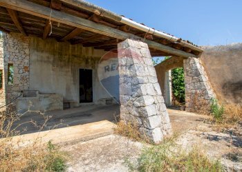 Casa all\'aperto - Terreno agricolo Via per Canicattini
 
38, Canicattini Bagni - foto 9