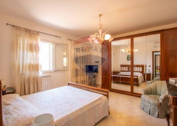 Camera / camera da letto - Villa VIA LIDO SACRAMENTO
 
156, Siracusa - foto 27