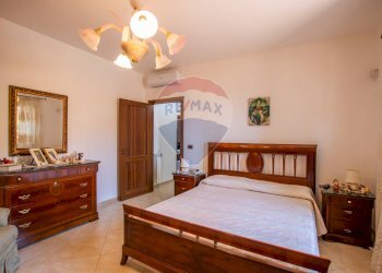Camera / camera da letto - Villa VIA LIDO SACRAMENTO
 
156, Siracusa - foto 28
