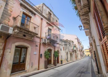 Edificio all\'aperto - Apartment VIALE REGINA MARGHERITA
 
20, Sortino - photo 5