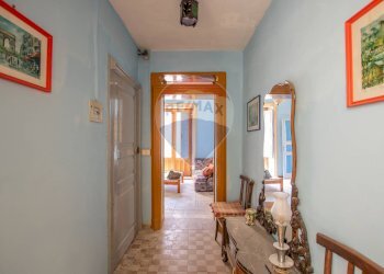 Hall / corridoio - Apartment VIALE REGINA MARGHERITA
 
20, Sortino - photo 10