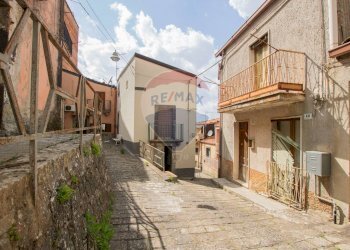 Casa all\'aperto - Independent house VIA MASANIELLO
 
41/43, Buccheri - photo 2