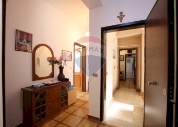 Hall / corridoio - Casa indipendente Via San Marino
 
4, Siracusa - foto 4