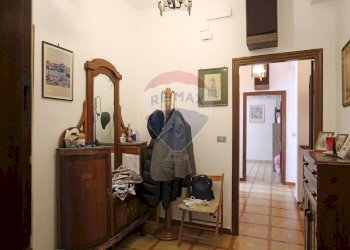 Hall / corridoio - Casa indipendente Via San Marino
 
4, Siracusa - foto 5