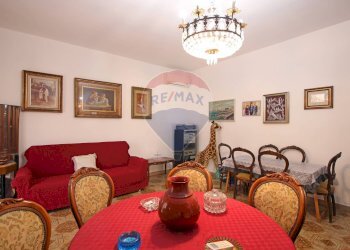 Sala da pranzo - Casa indipendente Via San Marino
 
4, Siracusa - foto 18