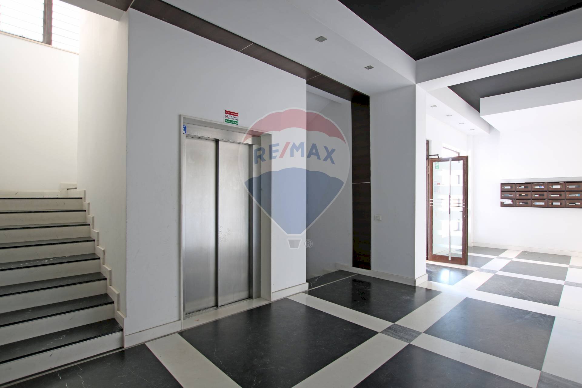 Ricezione / Lobby - Ufficio VIALE SANTA PANAGIA
 
141, Siracusa - foto 3