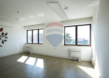 Stanza vuota - Ufficio VIALE SANTA PANAGIA
141, Siracusa - foto 8