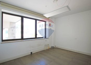 Stanza vuota - Ufficio VIALE SANTA PANAGIA
141, Siracusa - foto 12