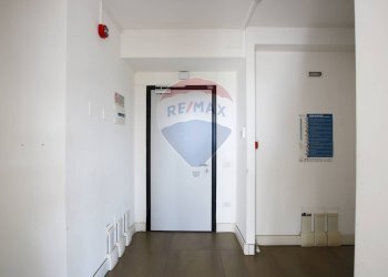 Hall / corridoio - Ufficio VIALE SANTA PANAGIA
141, Siracusa - foto 28