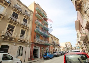 Edificio all\'aperto - Appartamento VIA MONTEGRAPPA
 
81, Siracusa - foto 23