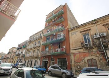 Edificio all\'aperto - Appartamento VIA MONTEGRAPPA
 
81, Siracusa - foto 1