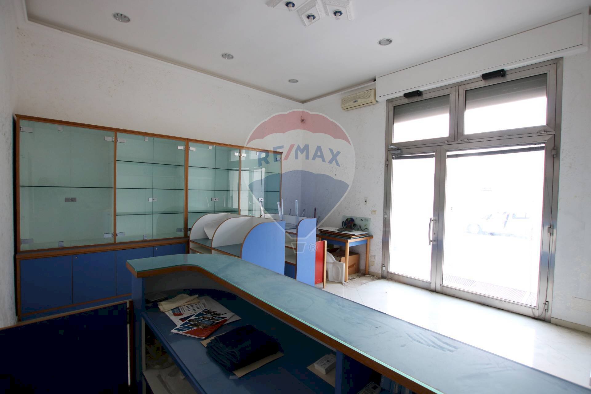 Camera / camera da letto - Commercial Premises VIALE TICA
 
127/7, Siracusa - photo 1