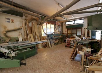 Dispensa di stoccaggio - Laboratorio TRAVERSA TORRE LANDOLINA
 
71, Siracusa - foto 1