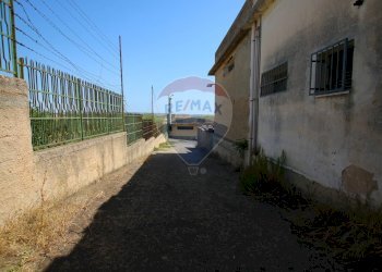 Edificio all\'aperto - Laboratorio TRAVERSA TORRE LANDOLINA
 
71, Siracusa - foto 12