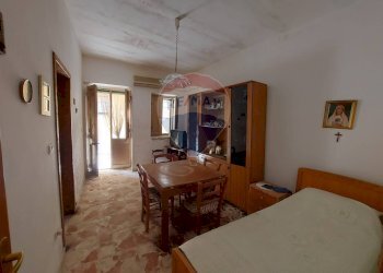 Sala da pranzo - Independent house VIA CARIGNANO
 
25, Ferla - photo 2